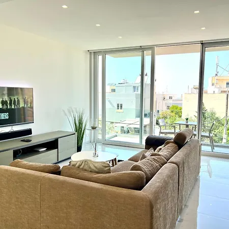Villa Ixoria Unit 2 With Rooftop Pool By Arcobnb San Giuliano