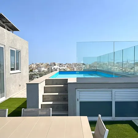 Villa Ixoria Unit 2 With Rooftop Pool By Arcobnb San Giuliano
