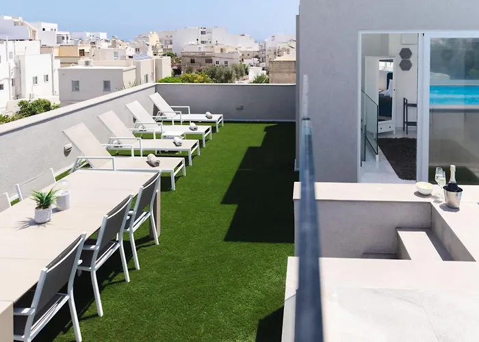 Villa Ixoria Unit 2 W Rooftop Pool By Arco Collection *